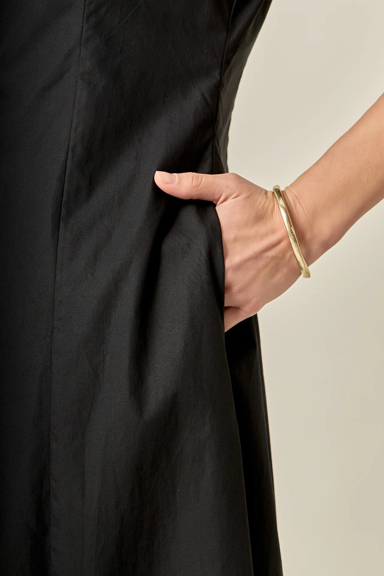 Deep V Neck Midi Dress - Image 3