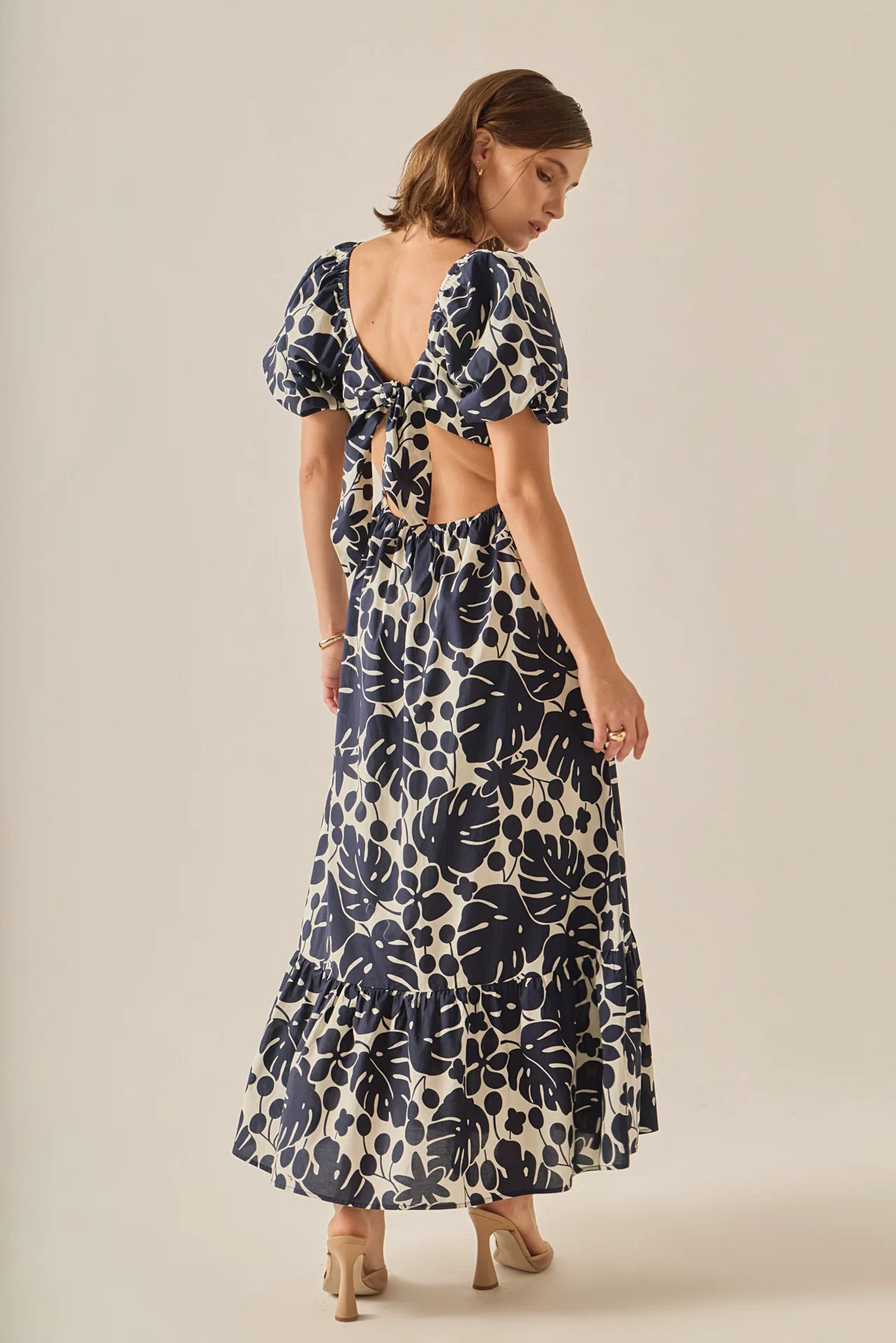 Noir Flora Dress - Image 4