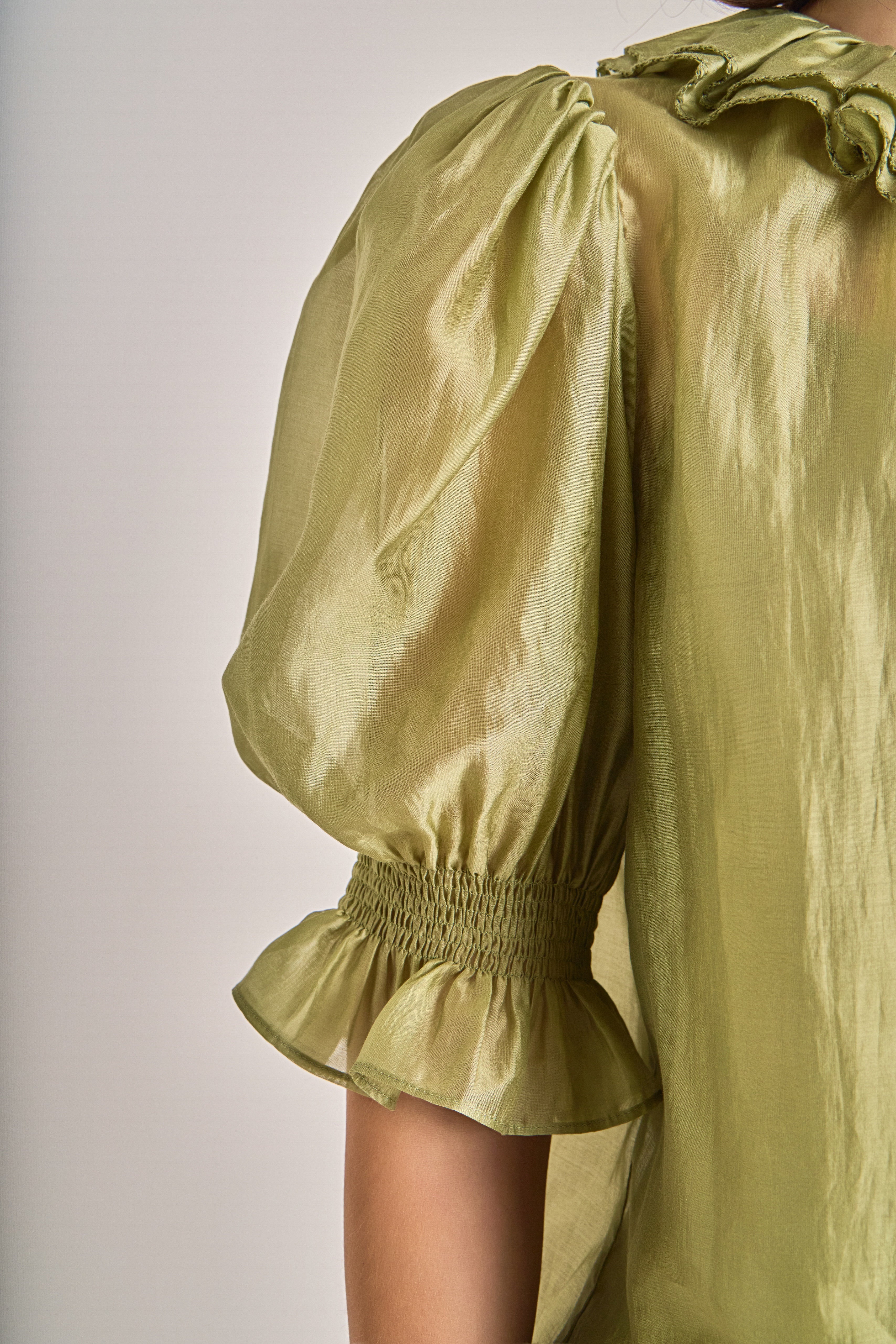 Ruffled Short Sleeves Blouse - Image 4