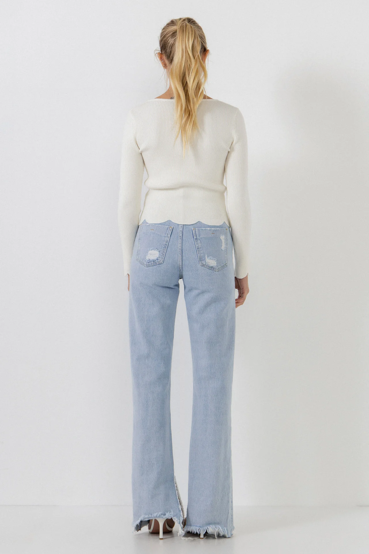 Scallop Hem Long Sleeve Sweater - Image 19