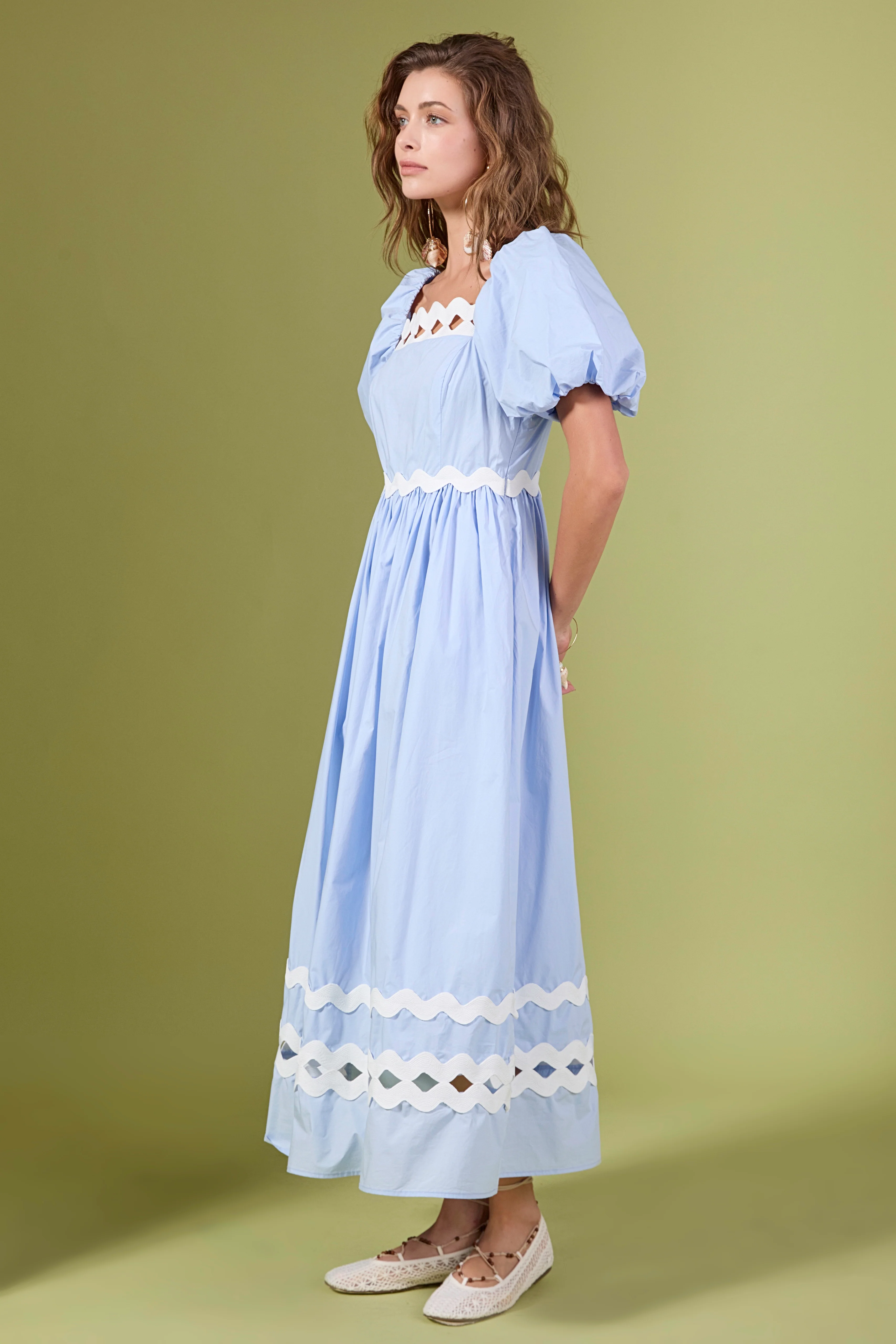 Scallop Pointed Midi Dress - Image 3