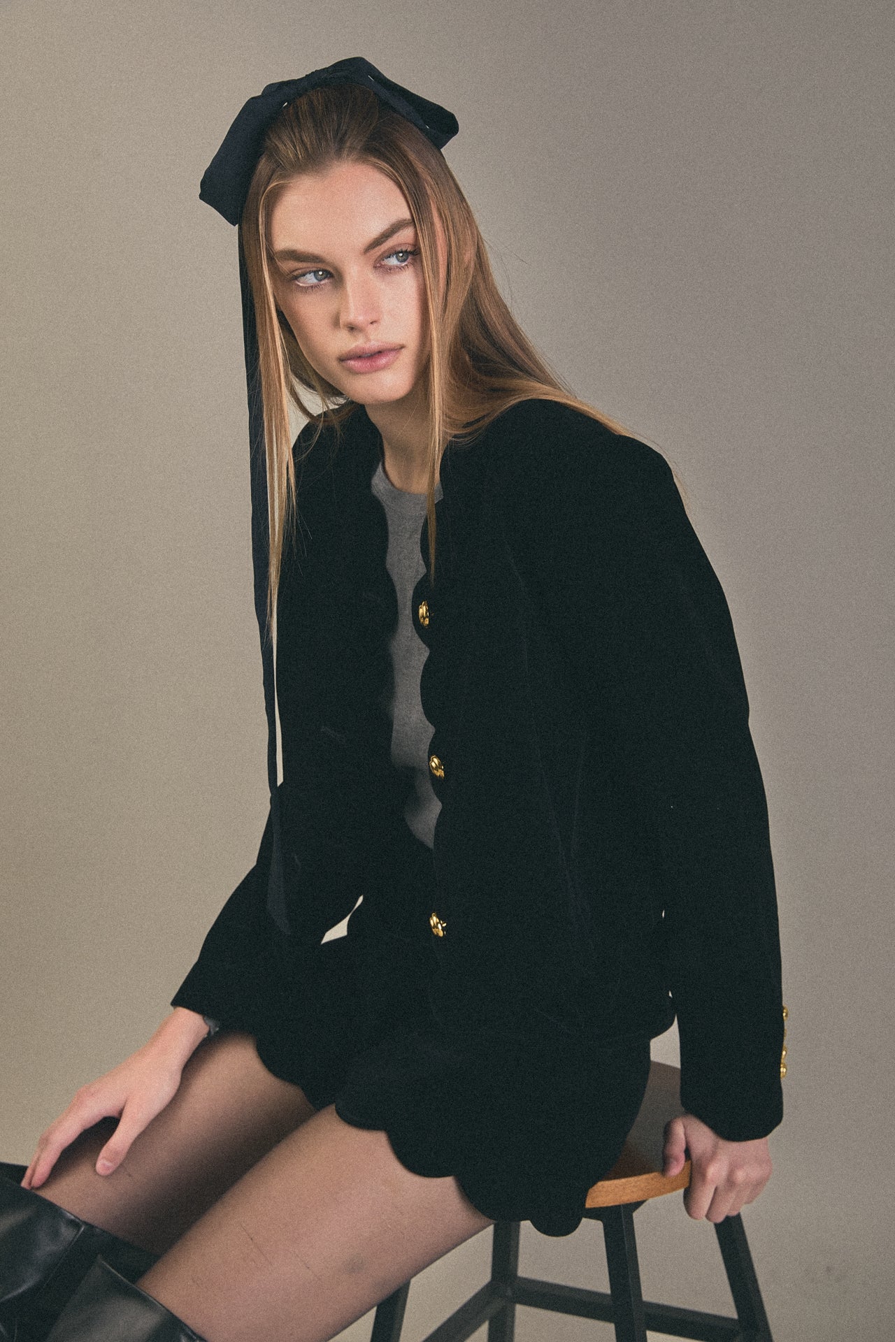 Scallop Velvet Shorts - Image 5