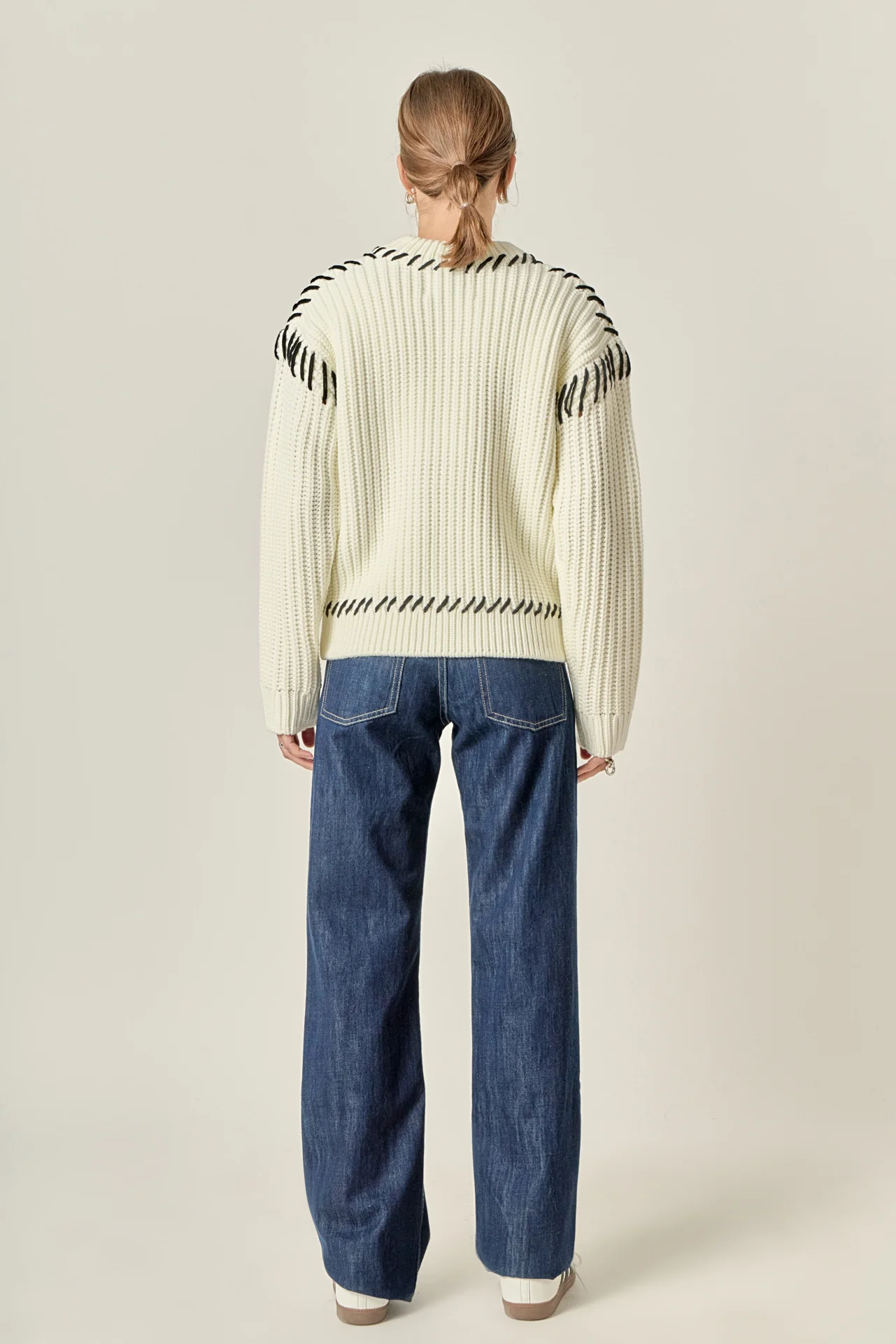 Stitch Detailed Chunky Crew Neck Knit - Image 10