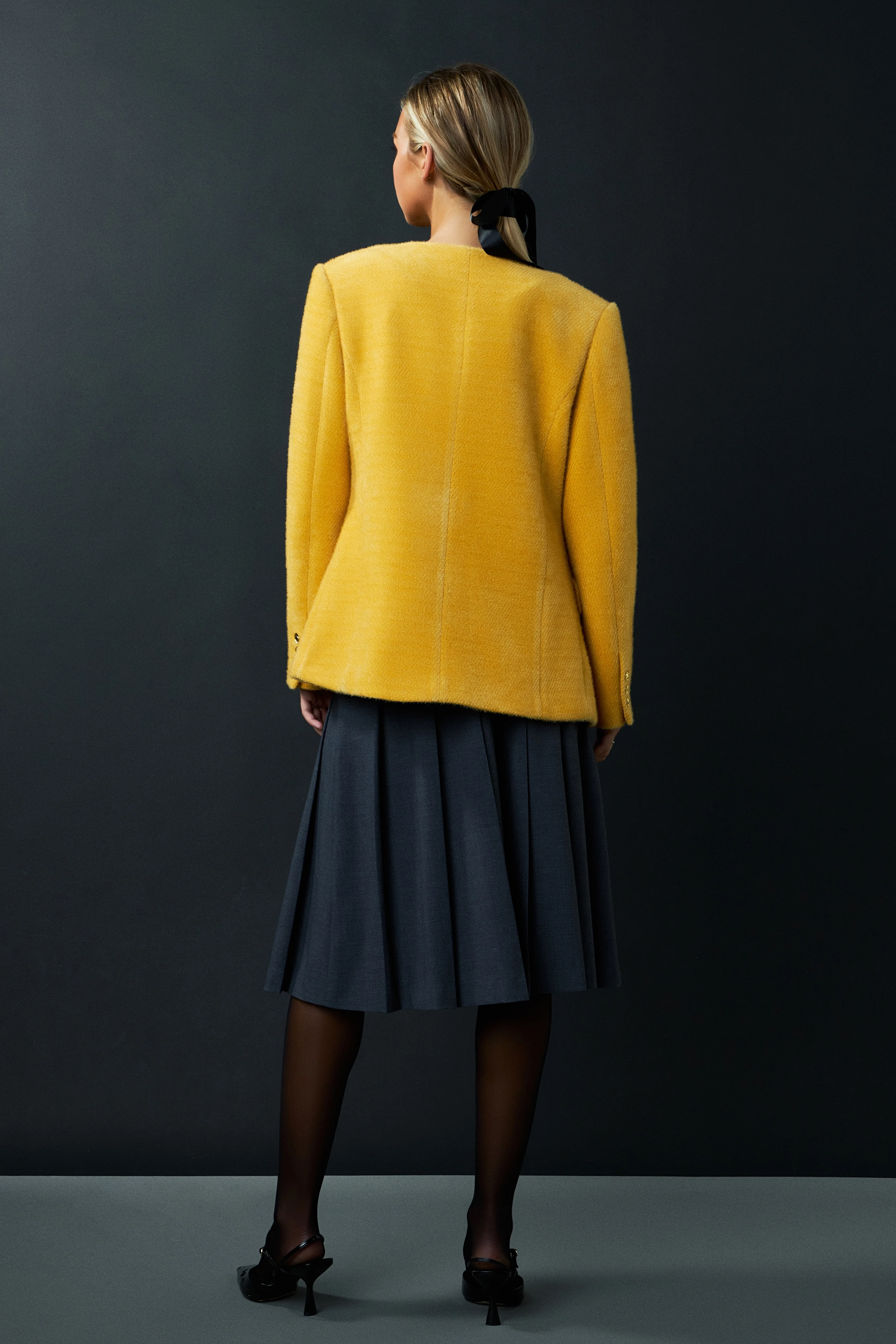Structured Lapeless Textured Jacket - Image 10