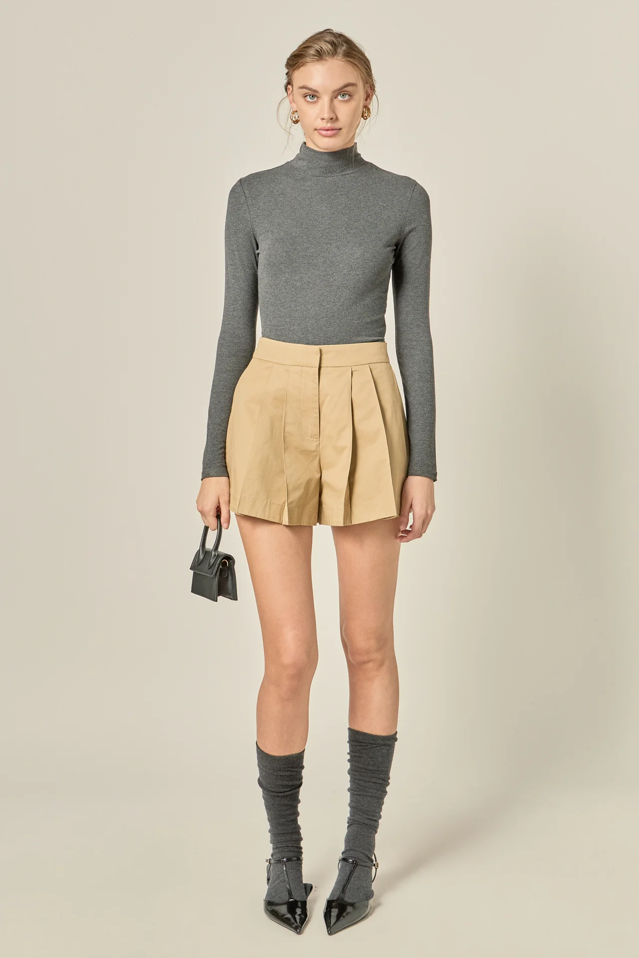 Tuck Detailed Shorts - Image 7