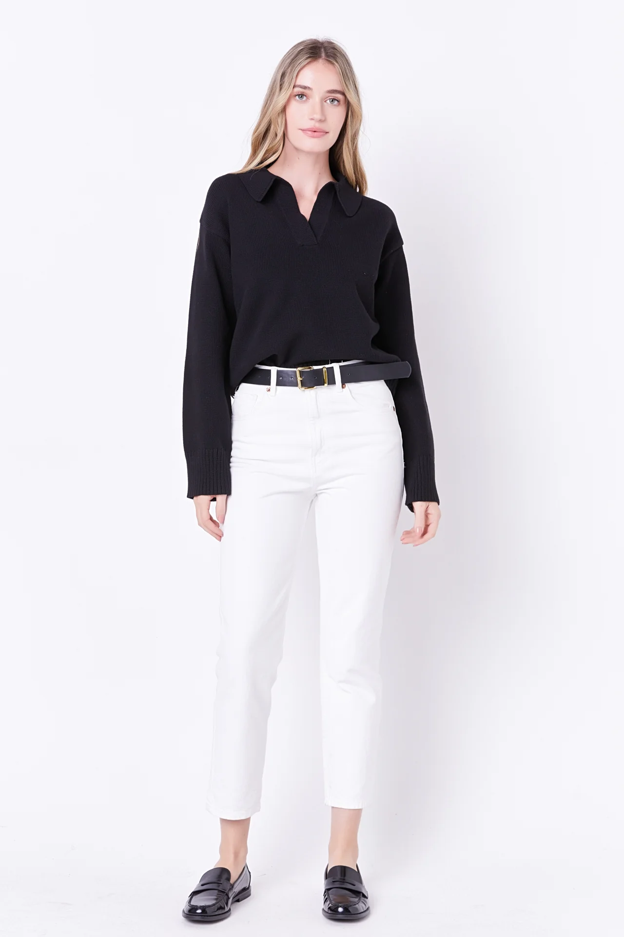 V-neckline with Collar Sweater - Image 6