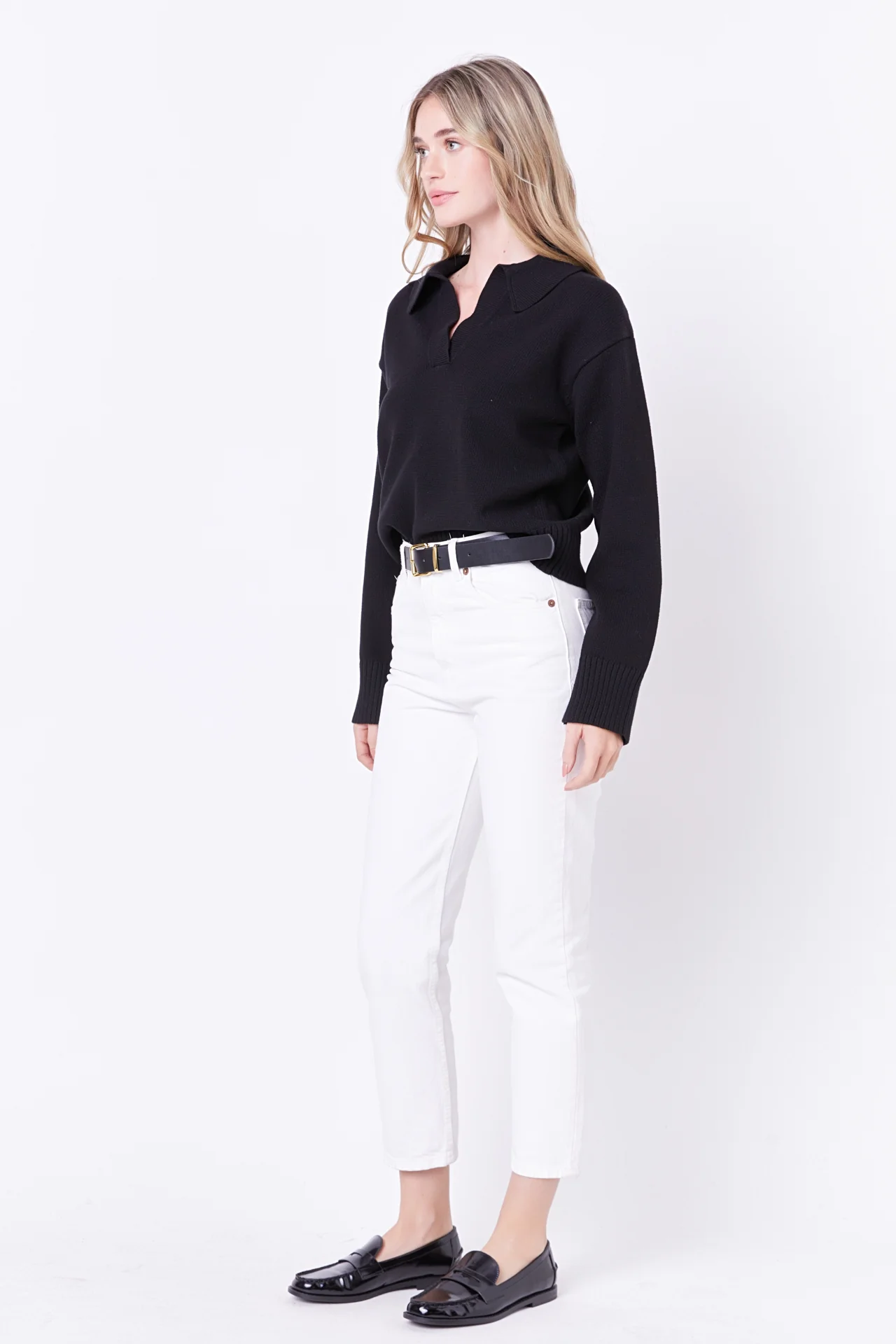 V-neckline with Collar Sweater - Image 8